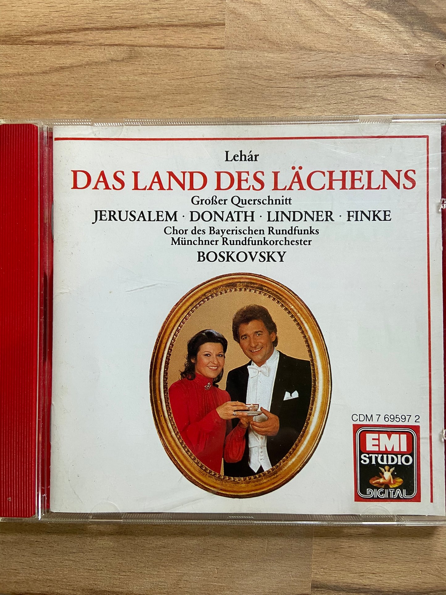 CD cover of 'Das Land des Lächelns' 